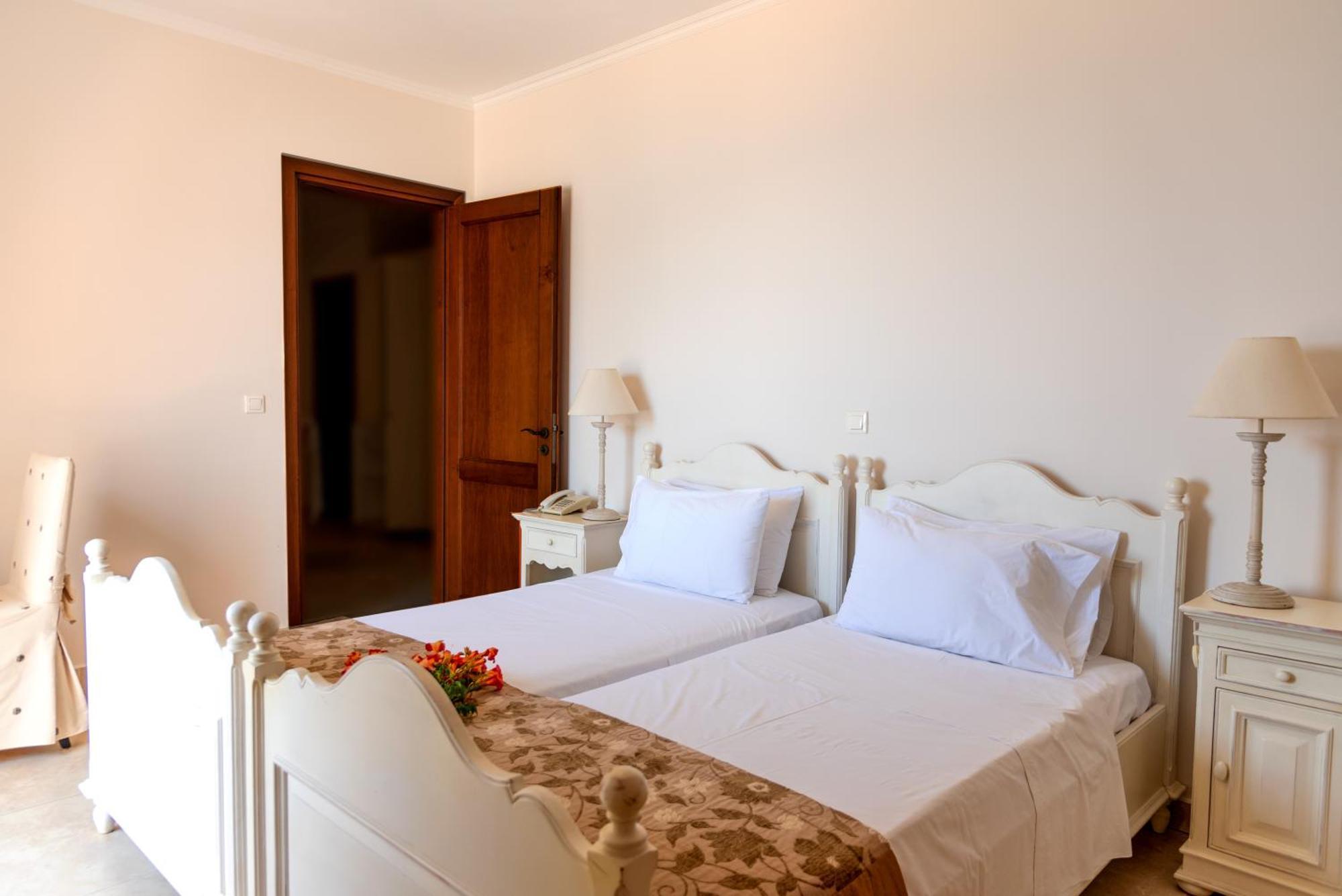 Hotel Astron Princess Kerpe Dış mekan fotoğraf